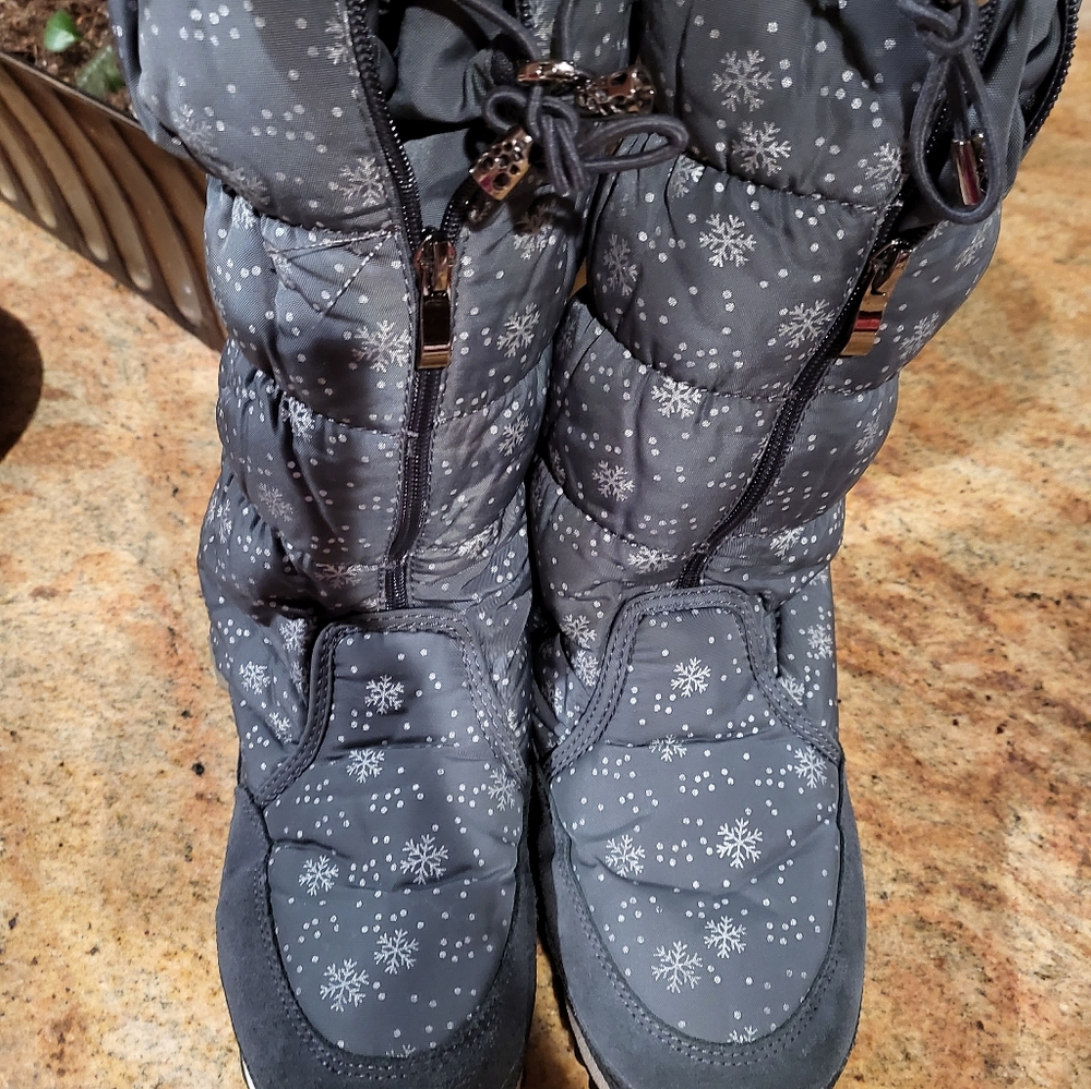 BUFFIE BOOTS